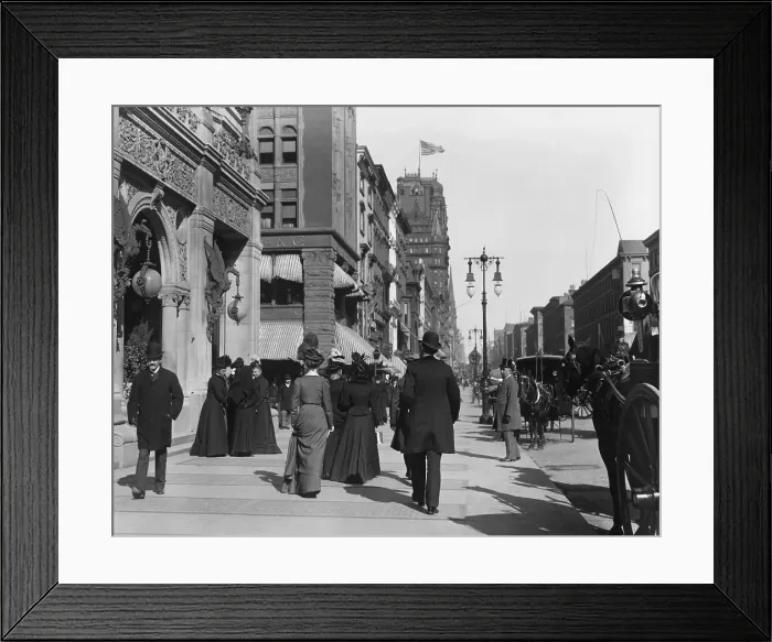 Framed Print : New York City Sidewalk Scene Framed Print : New York City Sidewalk Scene