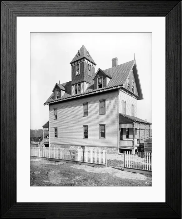 Framed Print : Suburban Home in the Bronx Framed Print : Suburban Home in the Bronx