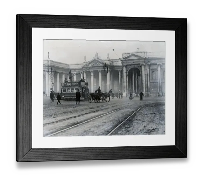 Framed Print : The Bank Of Ireland, Dublin Framed Print : The Bank Of Ireland, Dublin