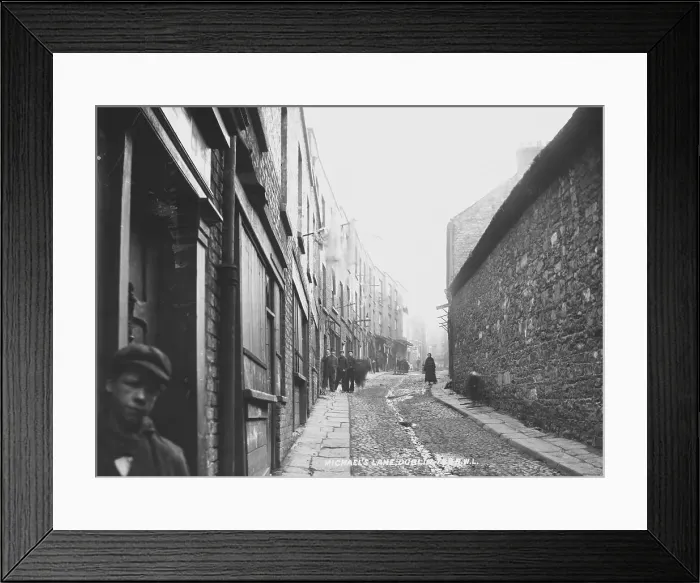 Framed Print : Dublin Street Scene Framed Print : Dublin Street Scene