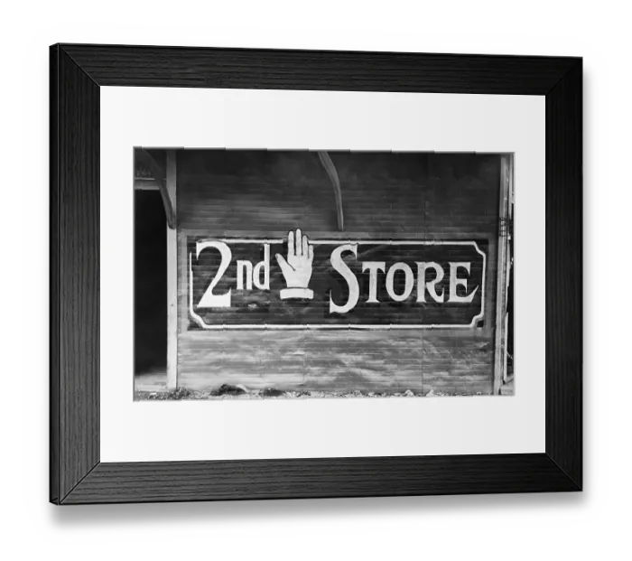 Framed Print : Sign of a Secondhand Store Framed Print : Sign of a Secondhand Store