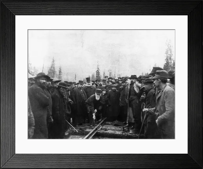 Framed Print : Donald Smith Drives RR Strike for Crowd Framed Print : Donald Smith Drives RR Strike for Crowd