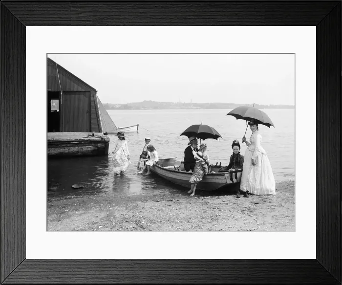 Framed Print : Family at Brighton Beach Framed Print : Family at Brighton Beach