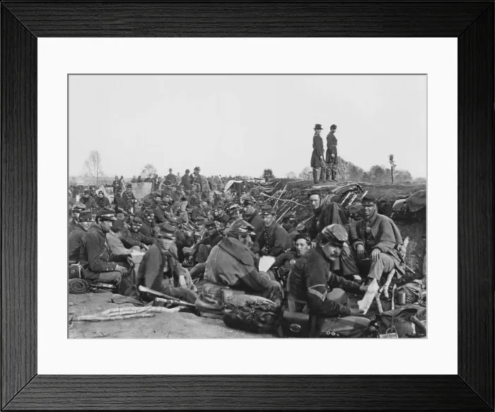 Framed Print : Portrait of Yankee Soldiers Settled in Trench Site Framed Print : Portrait of Yankee Soldiers Settled in Trench Site