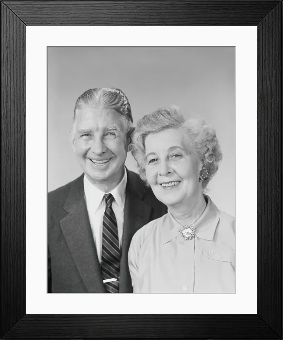 Framed Print : Elderly couple, smiling, portrait Framed Print : Elderly couple, smiling, portrait