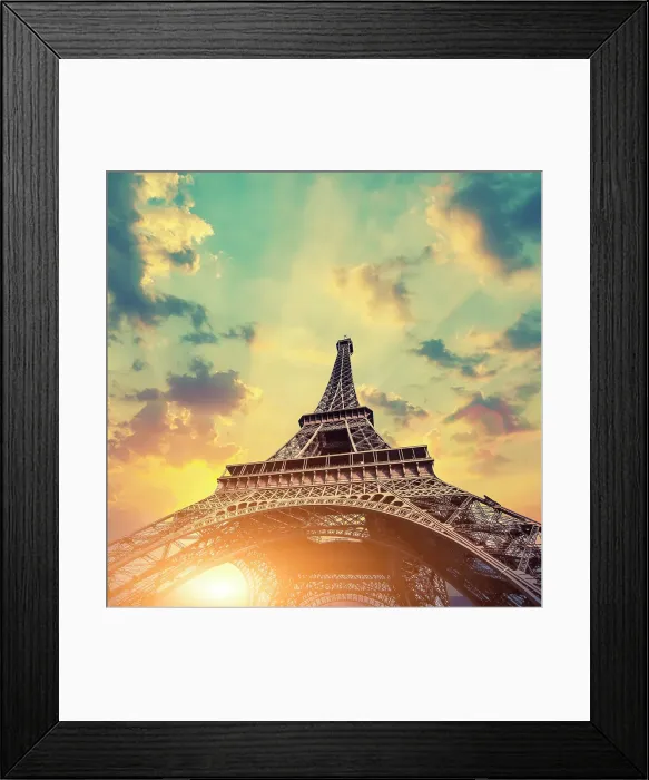 Framed Print : Eiffel Tower in the sunset Framed Print : Eiffel Tower in the sunset