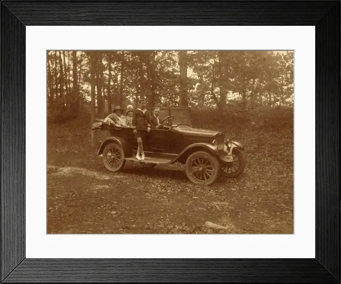 Framed Print : History of the Automobile, Travelling Company in a Car, 1915, Germany, digitally restored reproduction from a 19th-20th century original Framed Print : History of the Automobile, Travelling Company in a Car, 1915, Germany, digitally restored reproduction from a 19th-20th century original