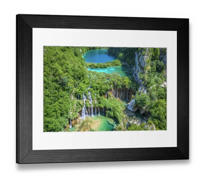 Framed Print : Terraced lake with waterfalls, Plitvice Lakes National Park, Croatia Framed Print : Terraced lake with waterfalls, Plitvice Lakes National Park, Croatia