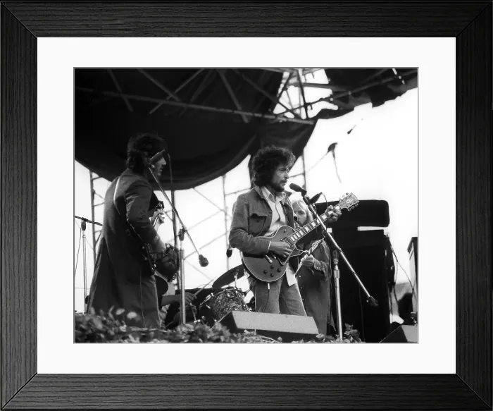 Framed Print : Bob Dylan Live Framed Print : Bob Dylan Live