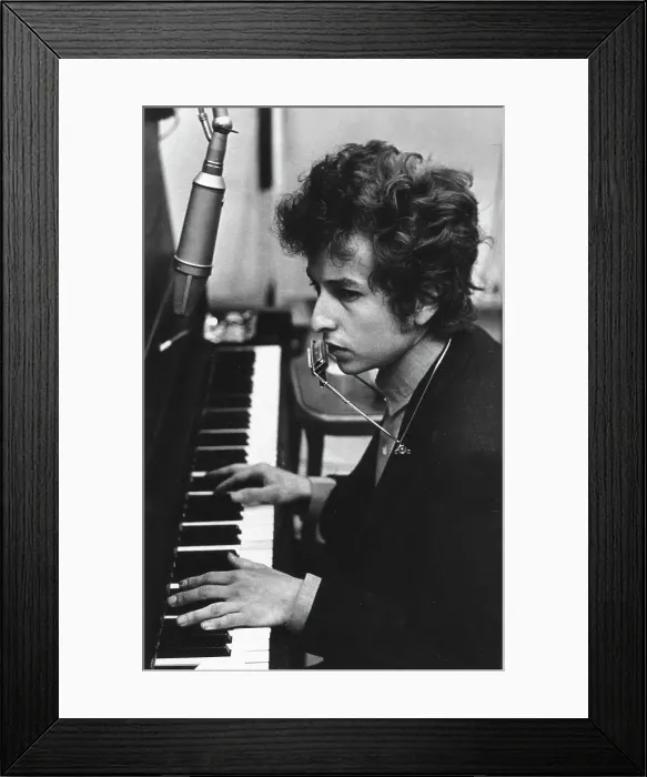 Framed Print : Bob Dylan Records Highway 61 Revisited Framed Print : Bob Dylan Records Highway 61 Revisited