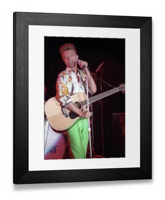 Framed Print : David Bowie Performs In Minnesota Framed Print : David Bowie Performs In Minnesota