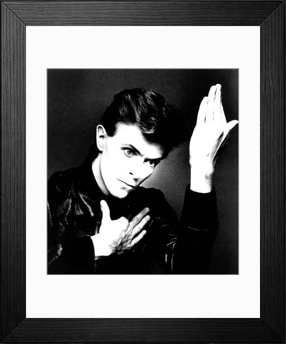 Framed Print : David Bowie Portrait Framed Print : David Bowie Portrait
