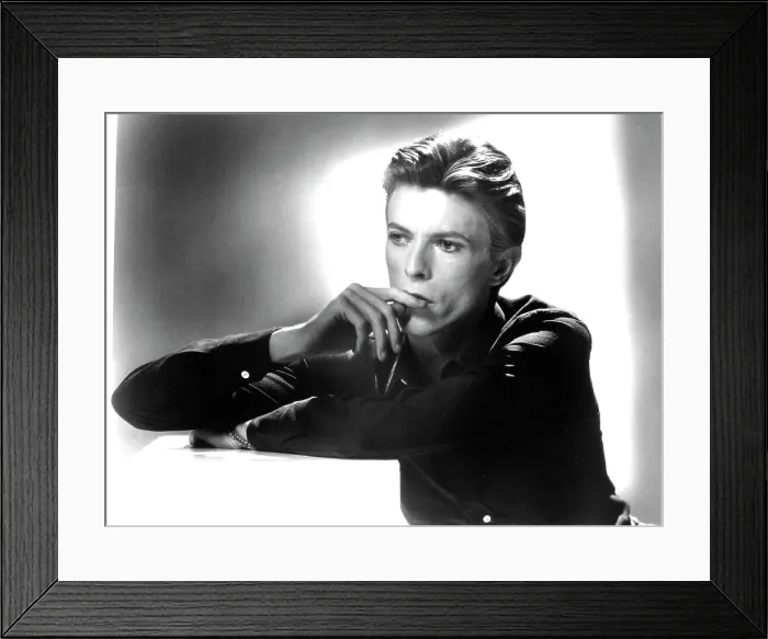 Framed Print : David Bowie Portrait Framed Print : David Bowie Portrait