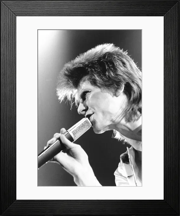 Framed Print : Bowie Performing Framed Print : Bowie Performing