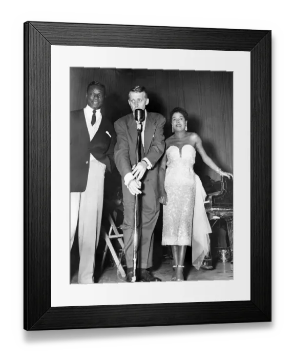 Framed Print : Sarah, Stan And Nat Framed Print : Sarah, Stan And Nat