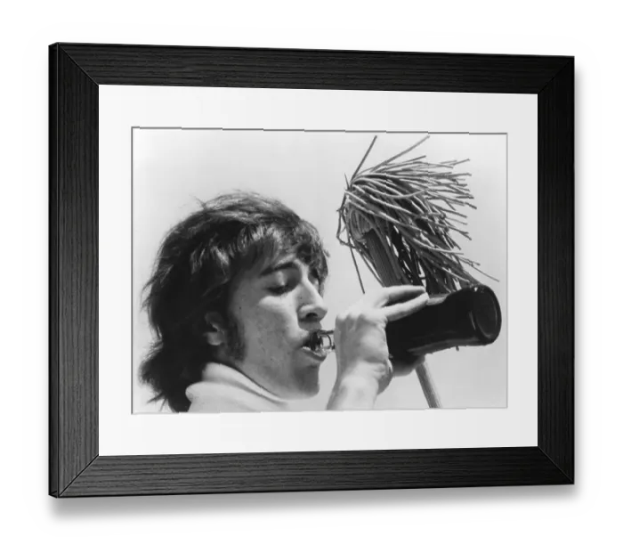 Framed Print : Robin Gibb Framed Print : Robin Gibb