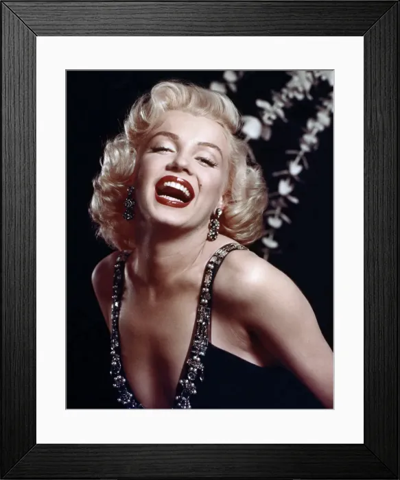 Framed Print : Marilyn Monroe Portrait Framed Print : Marilyn Monroe Portrait