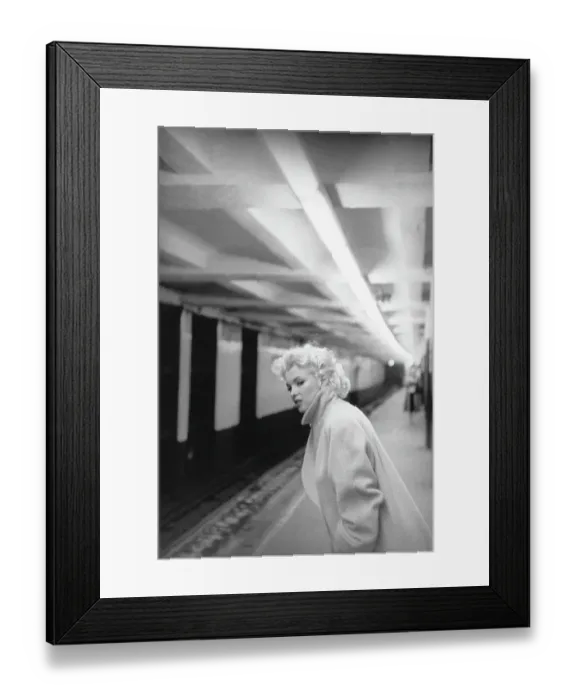 Framed Print : Marilyn In Grand Central Station Framed Print : Marilyn In Grand Central Station