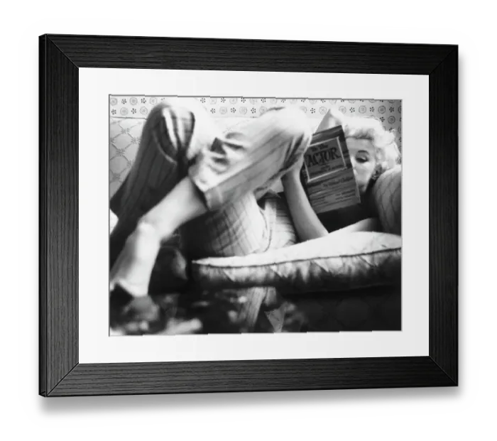 Framed Print : Marilyn Candid Moment Framed Print : Marilyn Candid Moment