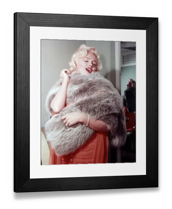 Framed Print : Marilyn Monroe Wearing Fur Framed Print : Marilyn Monroe Wearing Fur