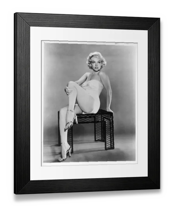 Framed Print : Marilyn Portrait Framed Print : Marilyn Portrait