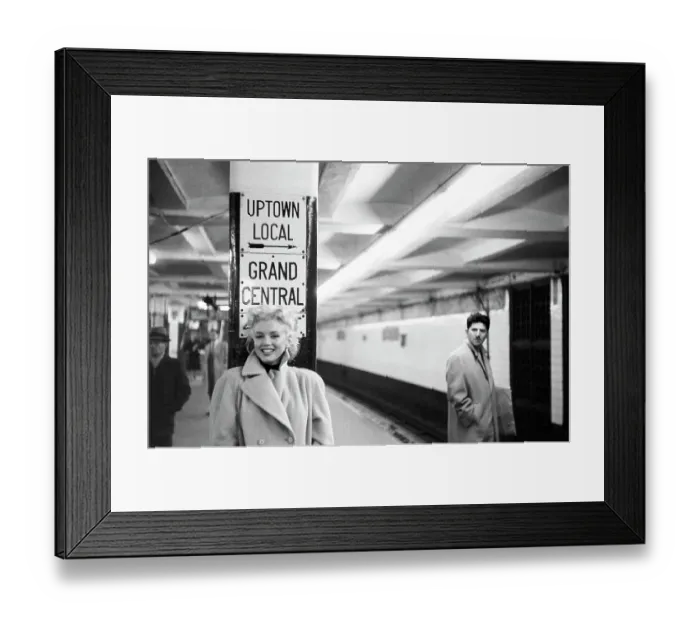 Framed Print : Marilyn In Grand Central Station Framed Print : Marilyn In Grand Central Station