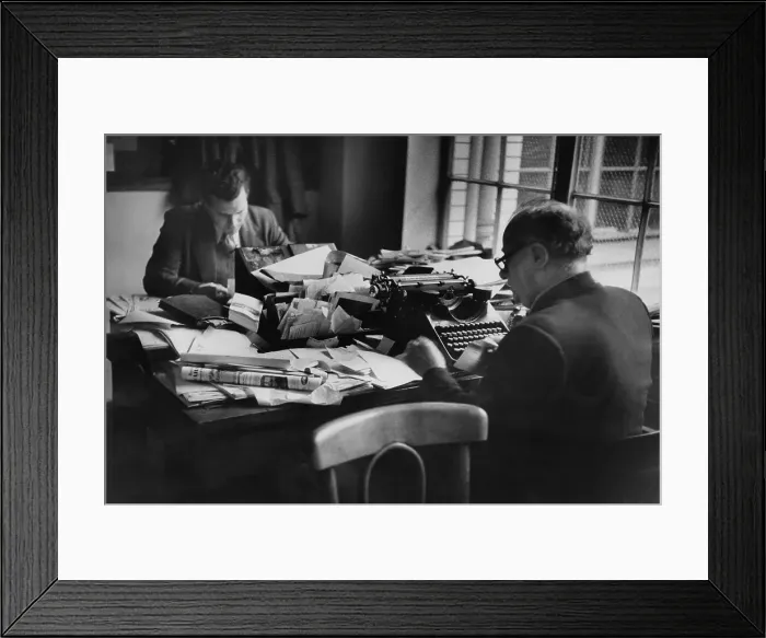 Framed Print : Norman Rae Framed Print : Norman Rae