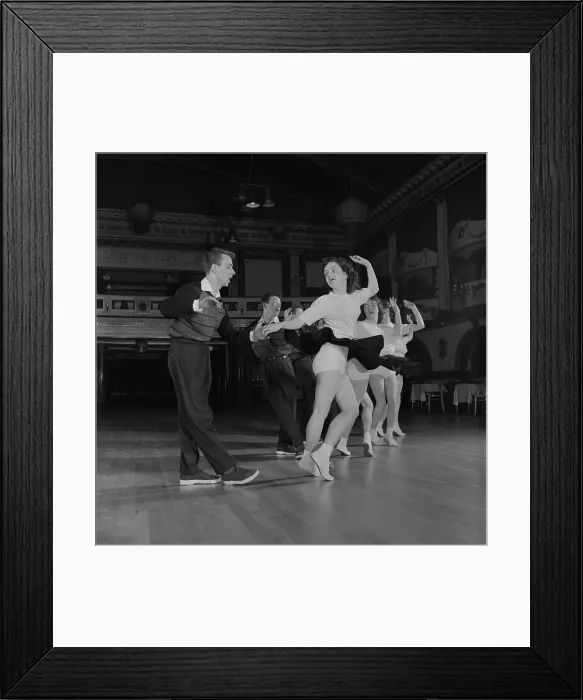 Framed Print : Rock And Roll In Glasgow, 1957 Framed Print : Rock And Roll In Glasgow, 1957