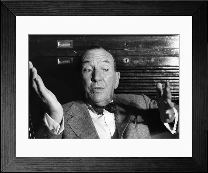 Framed Print : Noel Coward Framed Print : Noel Coward