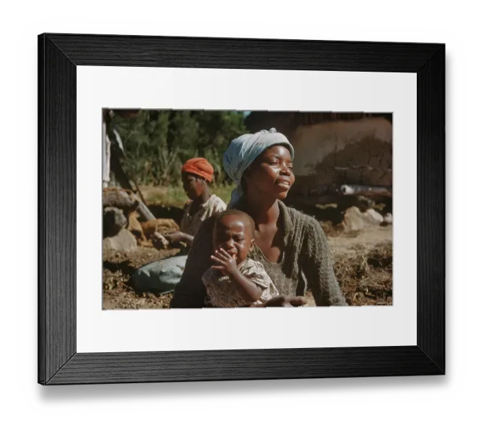 Framed Print : Tea Picker And Child Framed Print : Tea Picker And Child