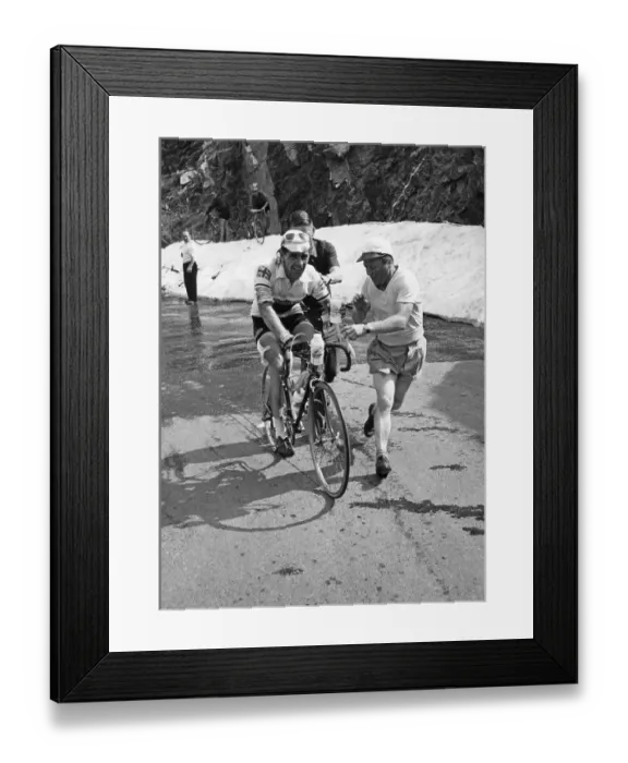 Framed Print : Maitland Gets Water Framed Print : Maitland Gets Water