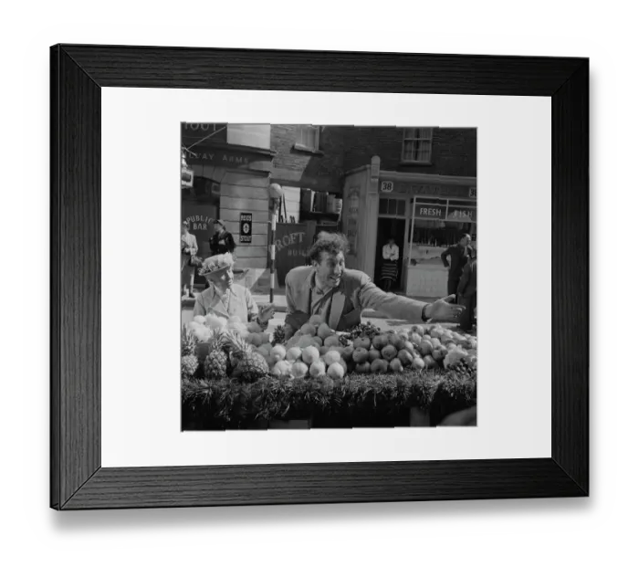 Framed Print : Frankie Howerd And Katie Johnson Filming The Ladykillers, 1955 Framed Print : Frankie Howerd And Katie Johnson Filming The Ladykillers, 1955