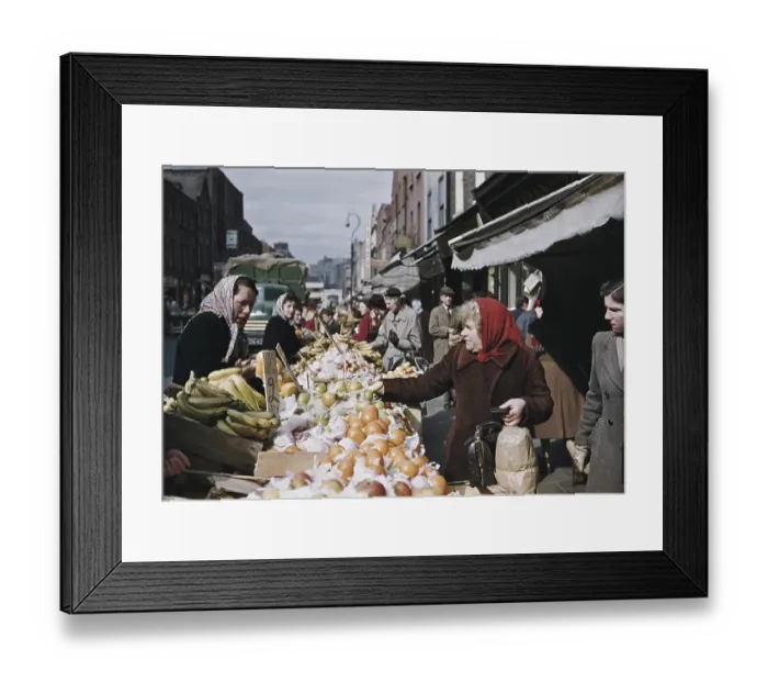 Framed Print : Dublin Fruit Stall Framed Print : Dublin Fruit Stall