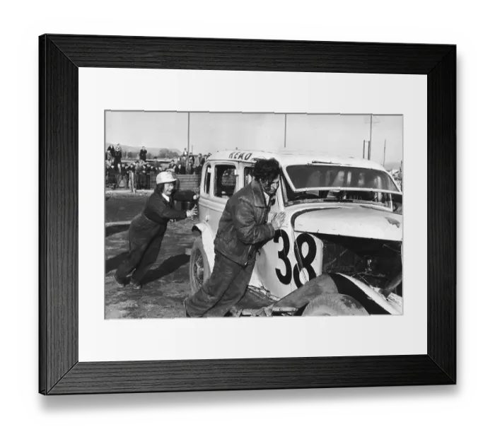 Framed Print : Tanya Crouch Framed Print : Tanya Crouch