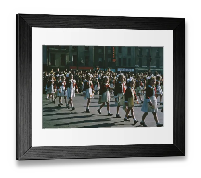 Framed Print : St Patrick's Day Parade In Dublin Framed Print : St Patrick's Day Parade In Dublin