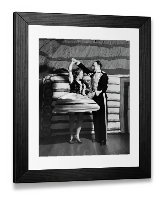Framed Print : Poles in Glasgow Framed Print : Poles in Glasgow