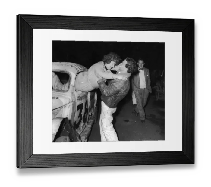 Framed Print : Tanya Crouch Framed Print : Tanya Crouch