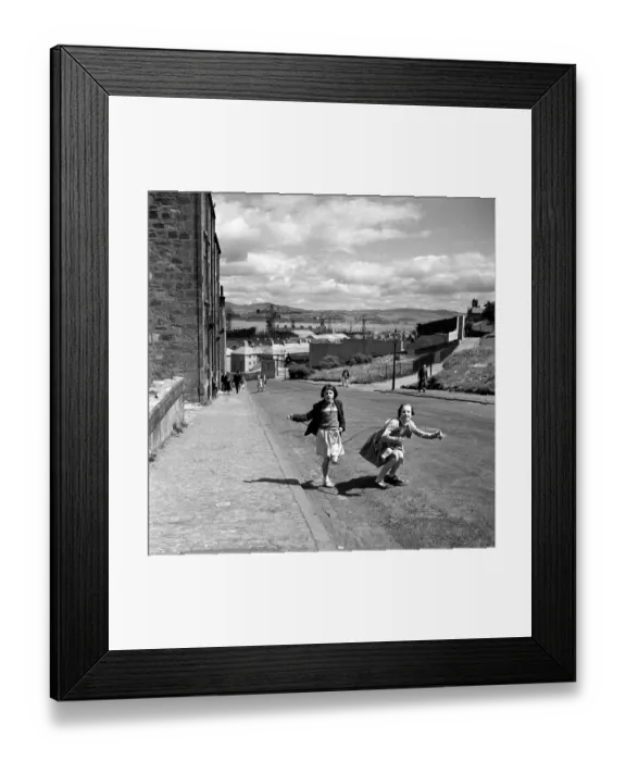 Framed Print : Clydeside Kids