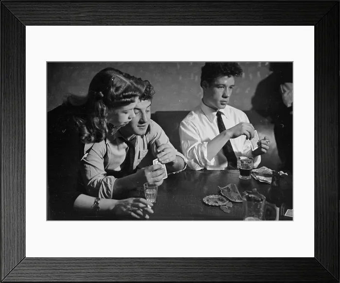 Framed Print : Gambling Spivs Framed Print : Gambling Spivs