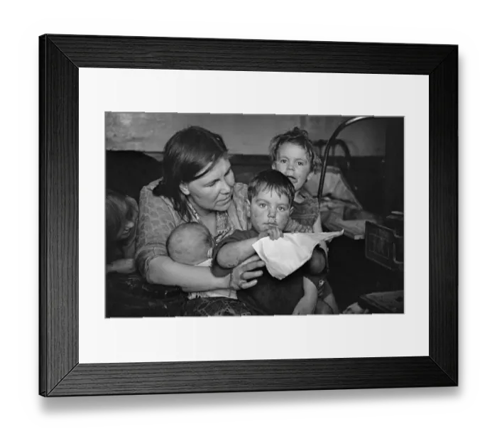 Framed Print : Cardiff Family Framed Print : Cardiff Family