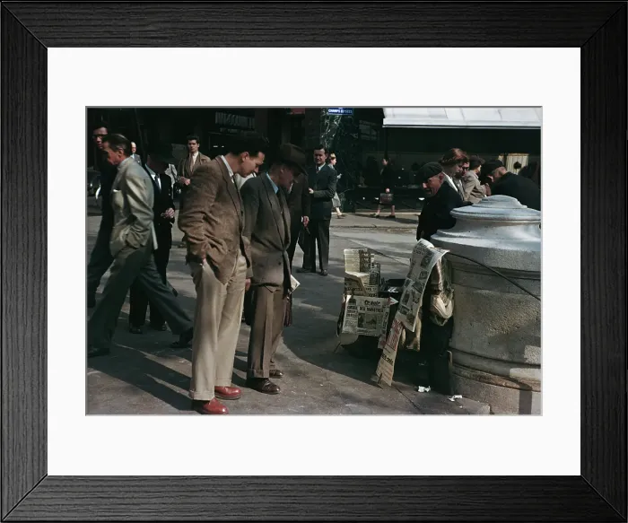 Framed Print : Parisian News Stand Framed Print : Parisian News Stand
