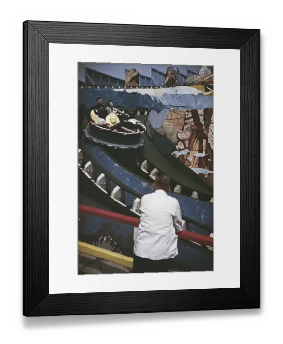 Framed Print : Funfair In Southend Framed Print : Funfair In Southend