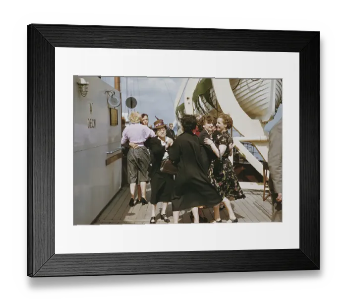 Framed Print : Southend River Trip Framed Print : Southend River Trip