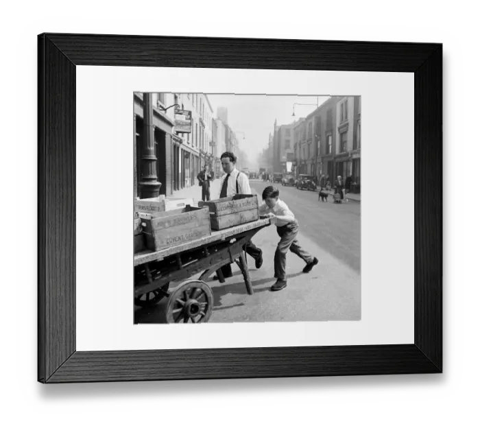Framed Print : New Job. 16th May 1953: Now a barrow boy, ex- boxer Billy Gibbs Framed Print : New Job. 16th May 1953: Now a barrow boy, ex- boxer Billy Gibbs