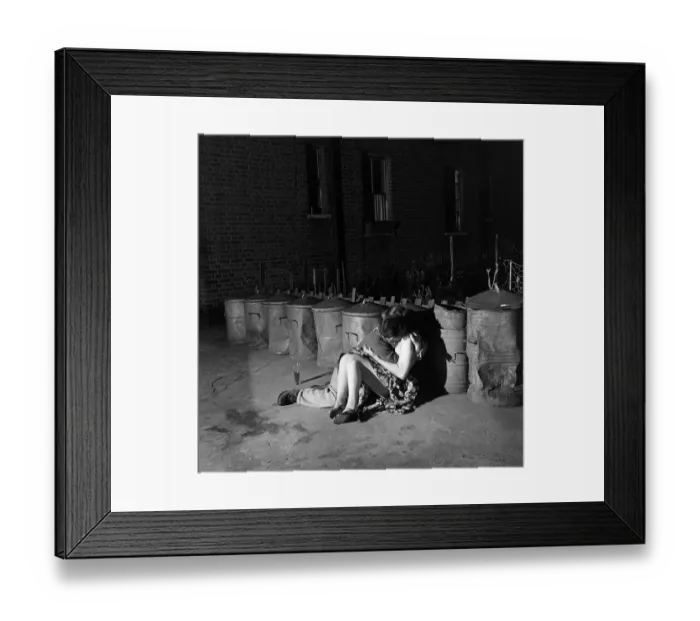 Framed Print : Back Yard Lovers Framed Print : Back Yard Lovers