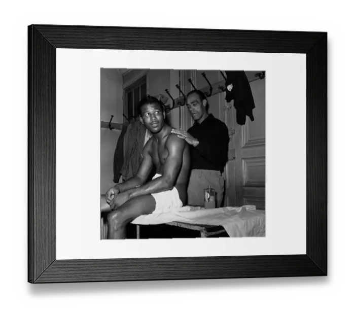 Framed Print : Sugar Ray Massage Framed Print : Sugar Ray Massage