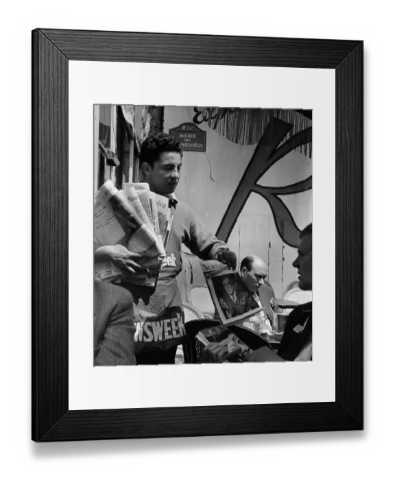 Framed Print : Champs Elysees News Framed Print : Champs Elysees News