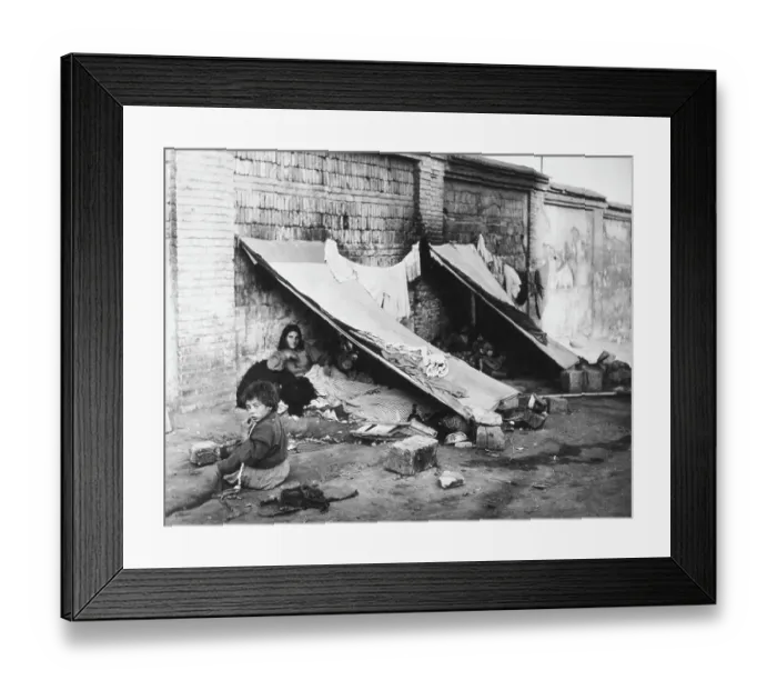 Framed Print : Barcelona Slum