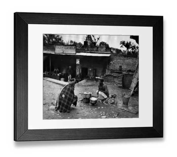 Framed Print : Kashmiri Vendor Framed Print : Kashmiri Vendor