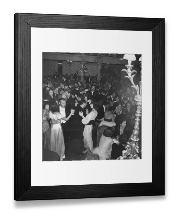Framed Print : Cafe De Paris Framed Print : Cafe De Paris